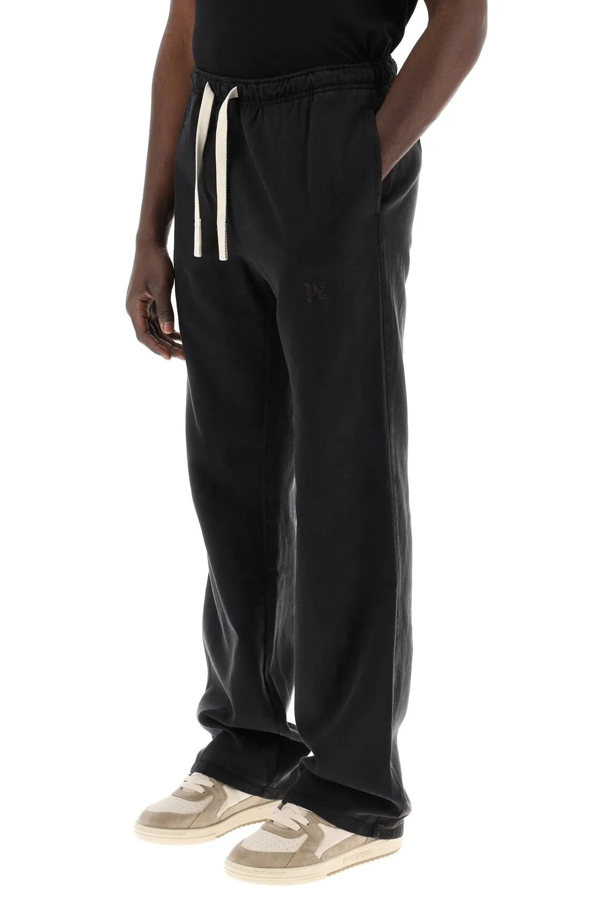 WIDE-LEGGED TRAVEL PANTS FOR COMFORTABLE